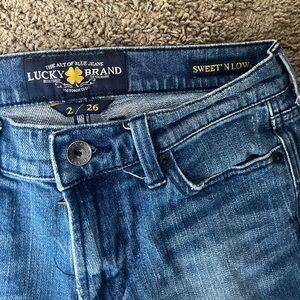 Lucky brand jeans sweet and low size 2/26